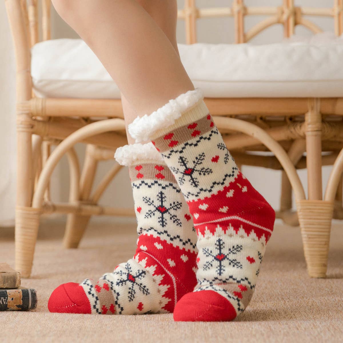 CHRISTMAS WARM PLUSH INDOOR SLIPPERS