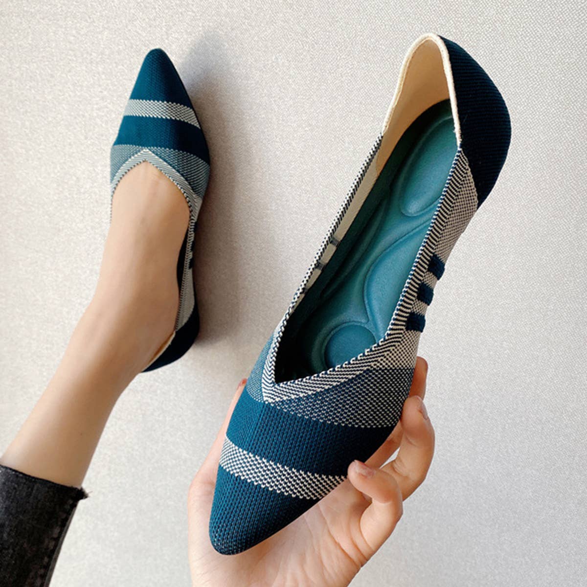 COMFORTABLE POINTED FLAT SHOES FOR WOMEN