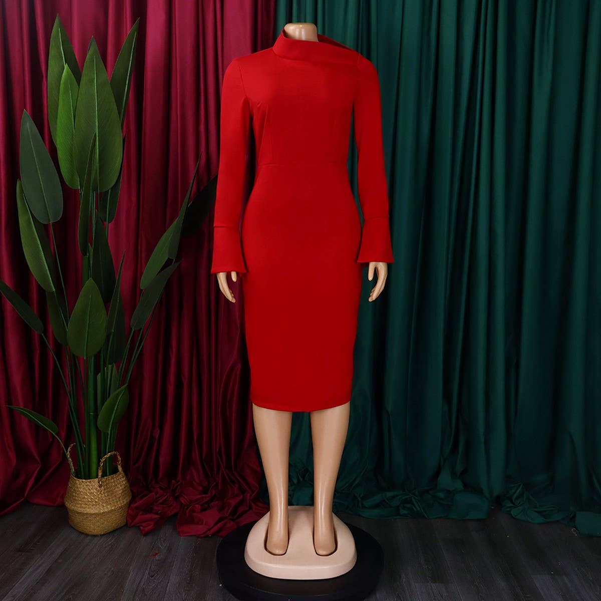 FASHION LONG SLEEVE OBLIQUE NECKSTRETCH KNIT DRESS_CWDMD3675