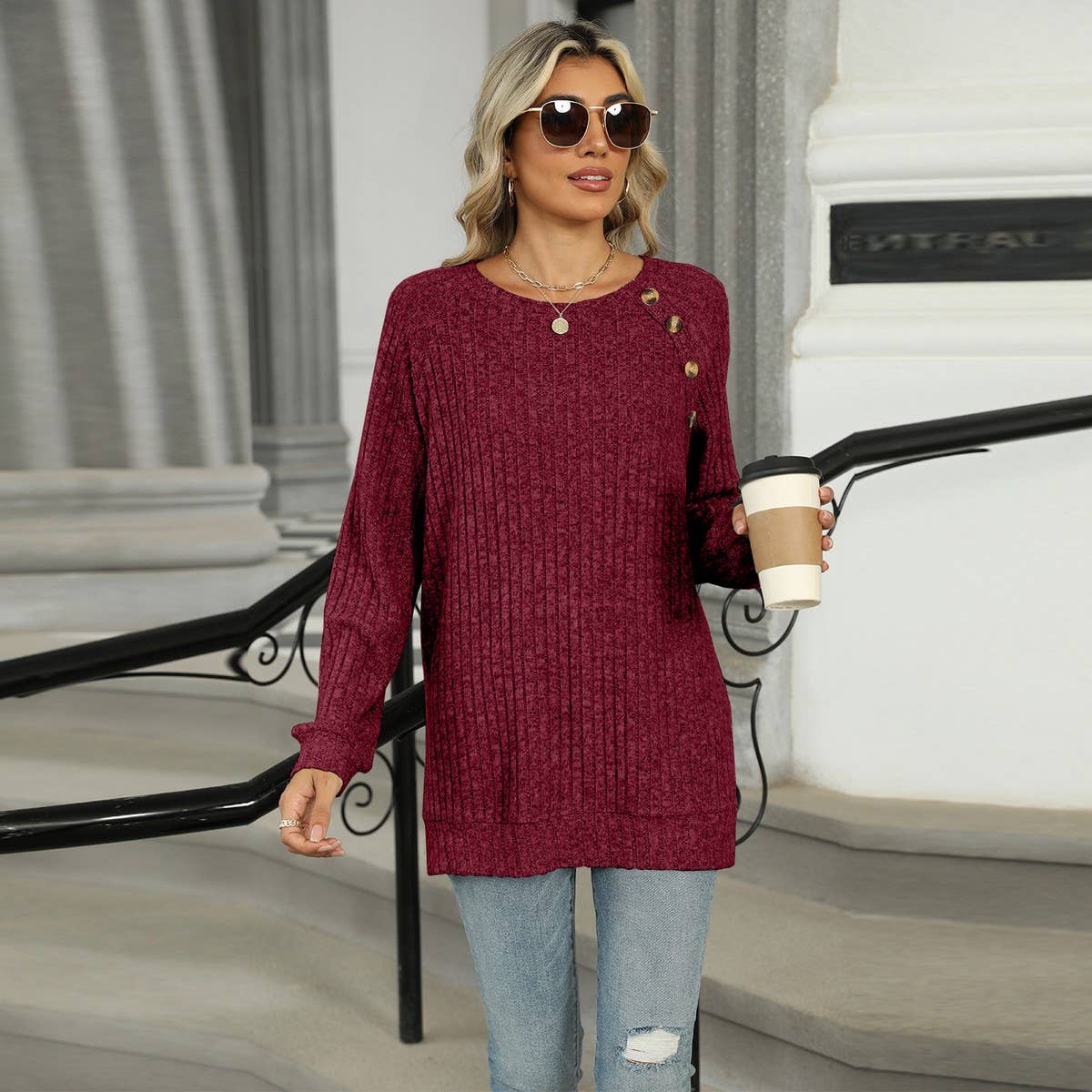 Solid color rotator sleeve slit T-shirt