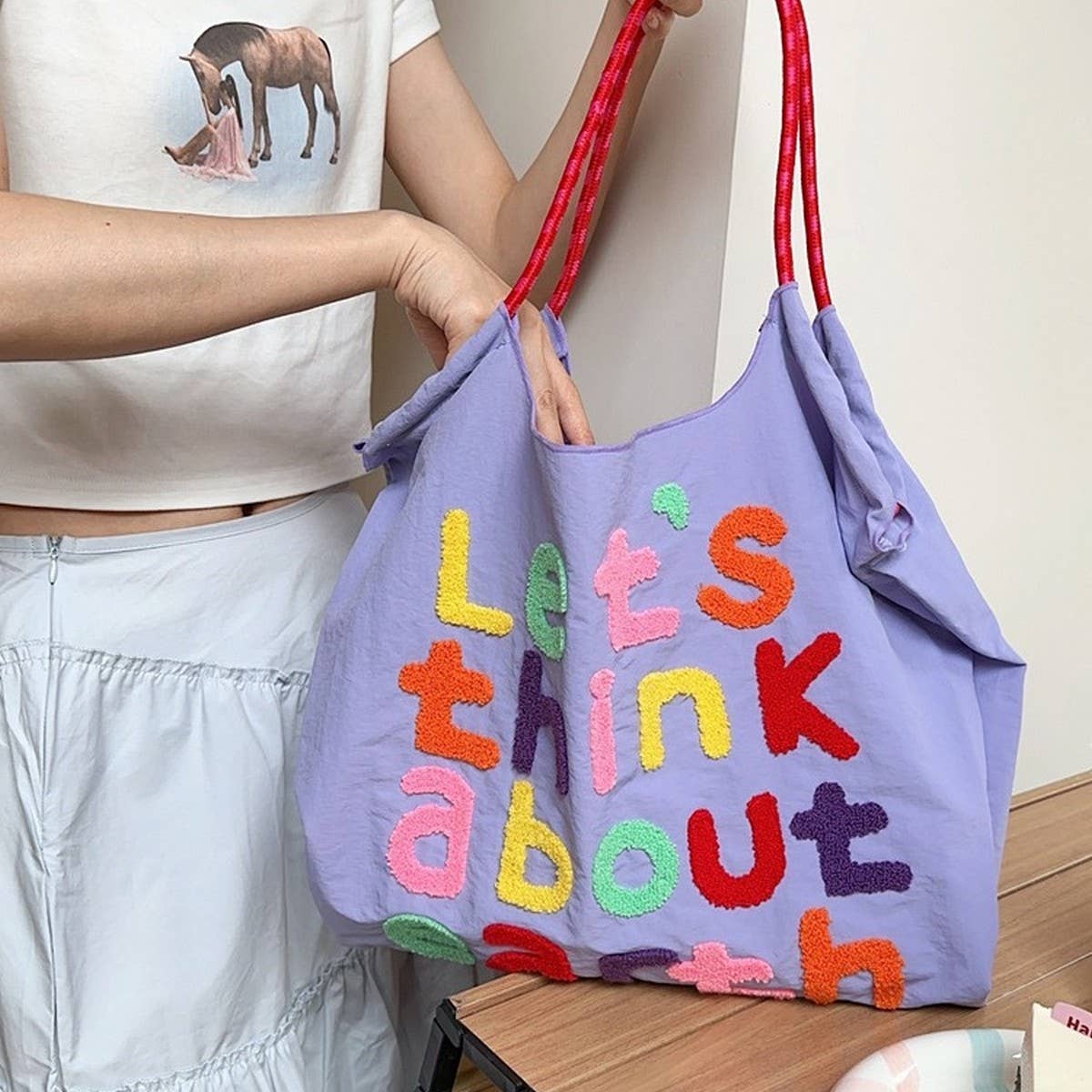 CWAB5800_LARGE CAPACITY EMBROIDERED CANVAS SHOULDER BAG