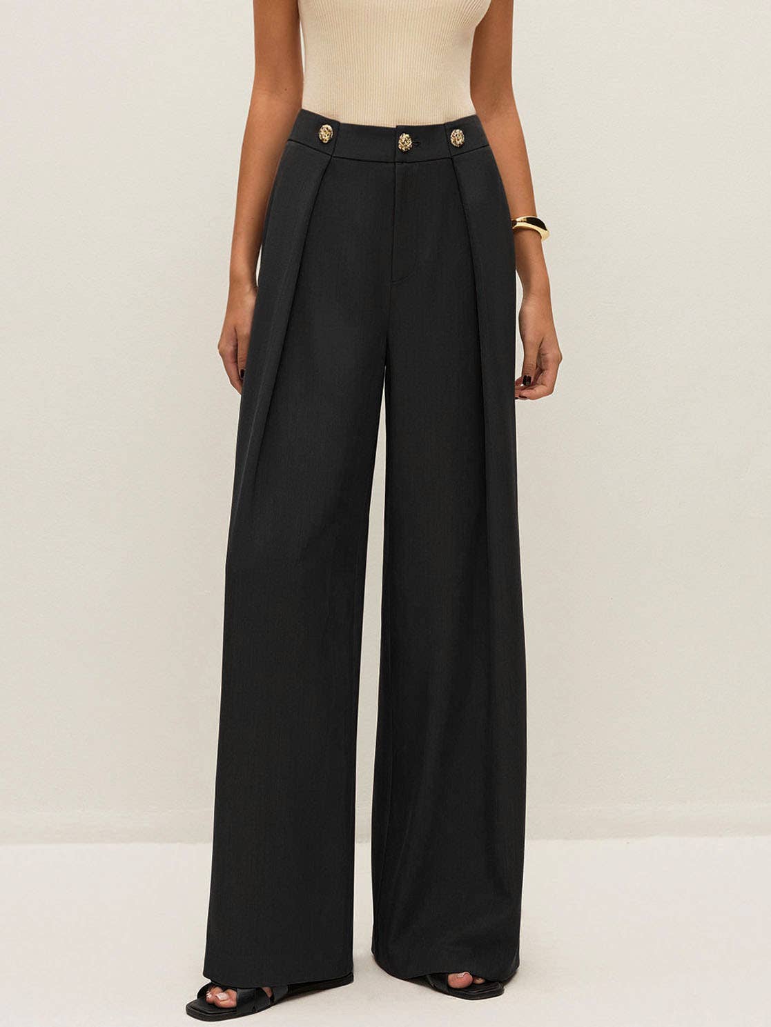 High-waisted straight-cut casual trousers