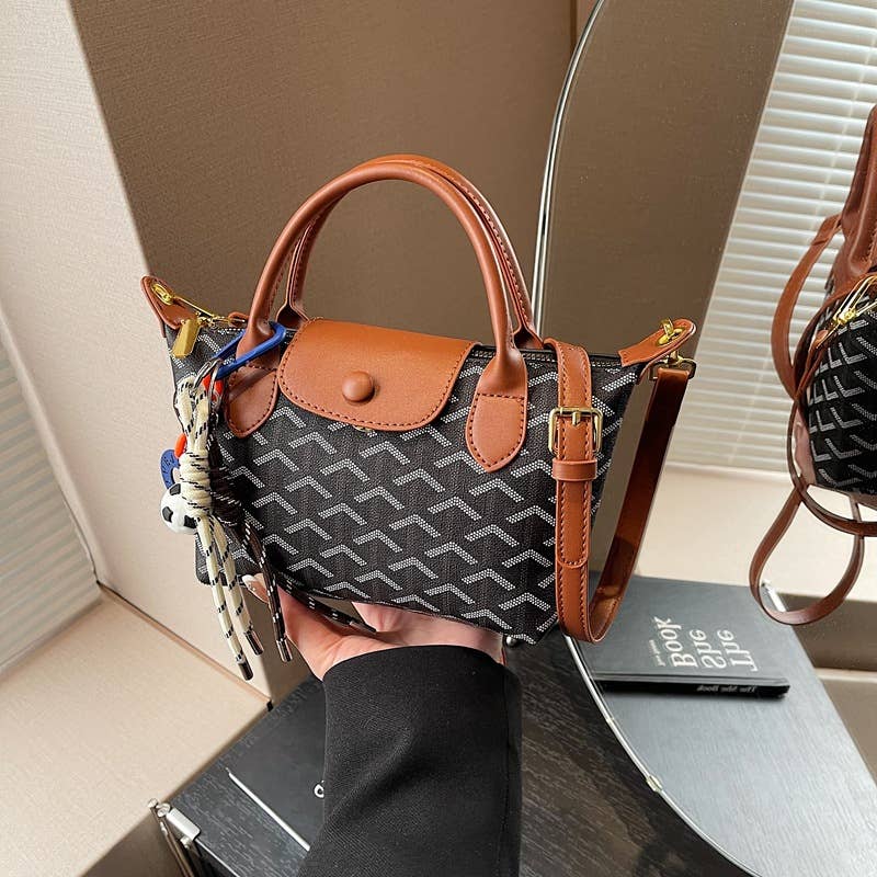 Large-capacity single-shoulder crossbody bag