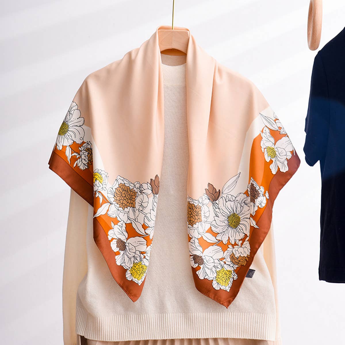 CWASC2409_ELEGANT CASUAL SILK SCARF WITH FLOWER EDGING