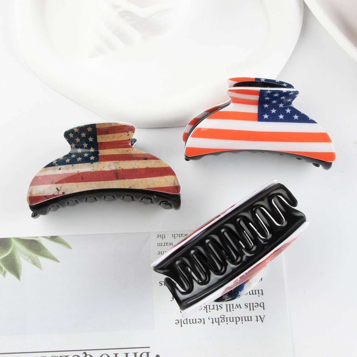 CWAHA1235_4TH OF JULY FLAG PRINT HAIR CLAW CLIP