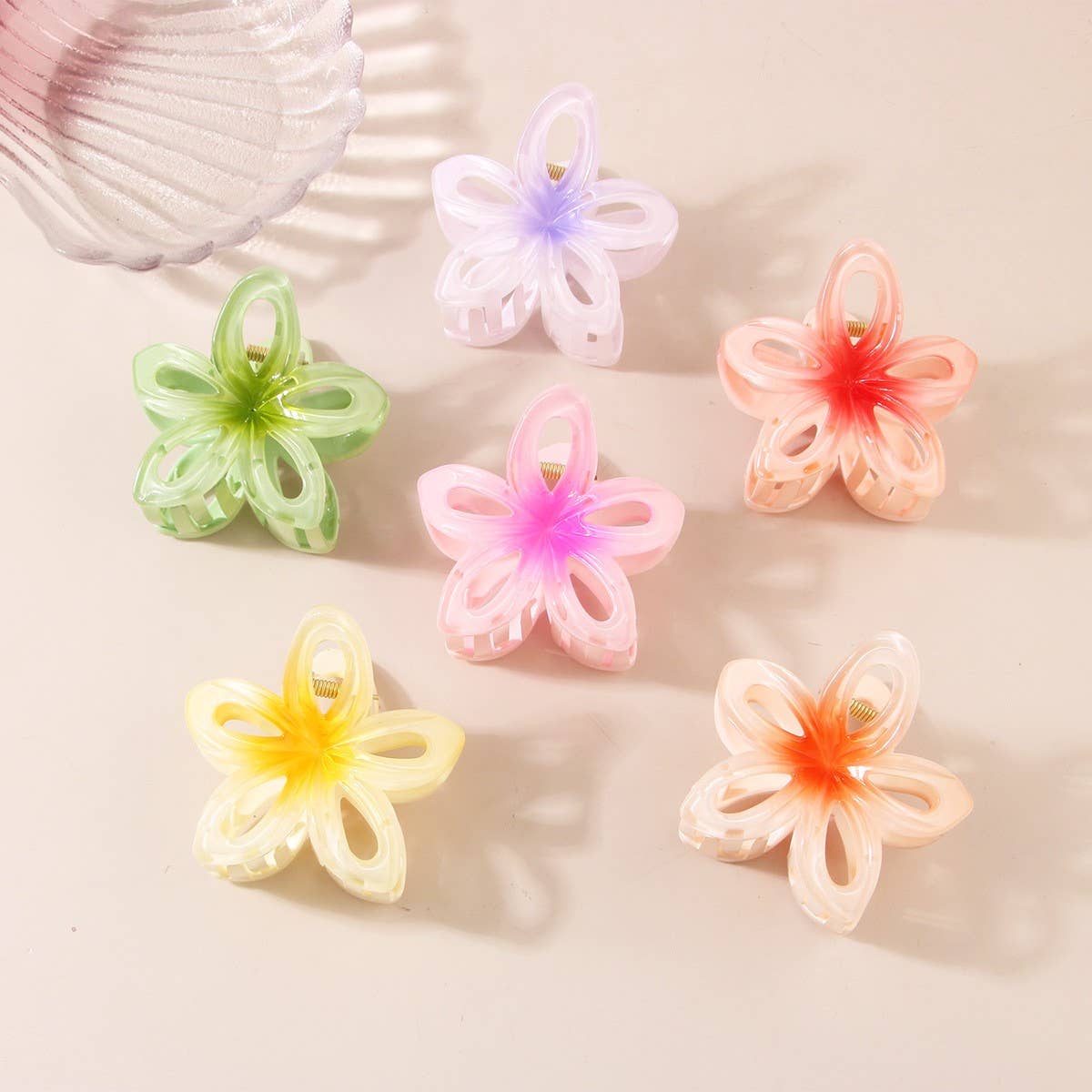 Hollow Gradient Flower Hair Claw Clips?Summer Clip