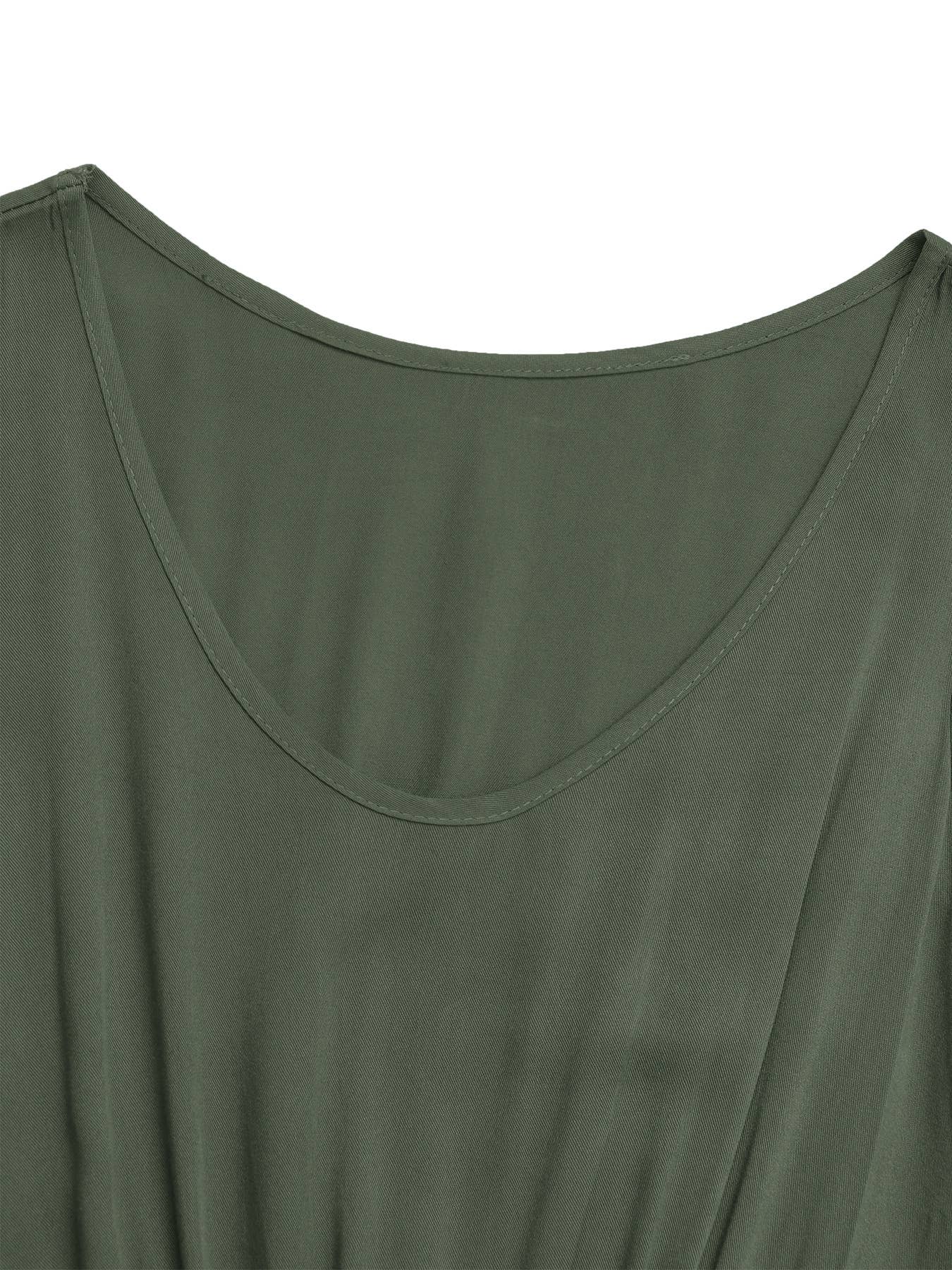 Sleeveless V-neck dress in solid color with split