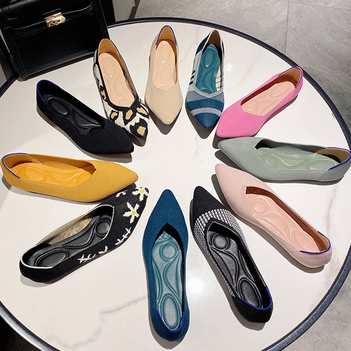 COMFORTABLE POINTED FLAT SHOES FOR WOMEN