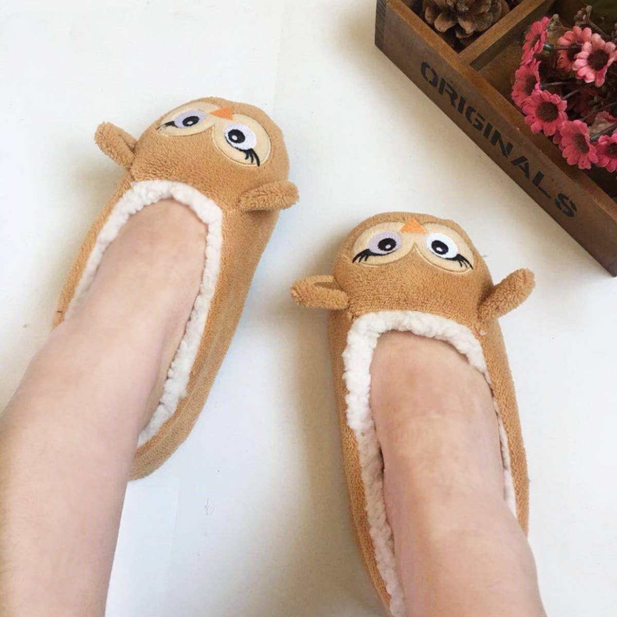CUTE FLOOR SOCKS LADIES HOME FLOOR SHOES