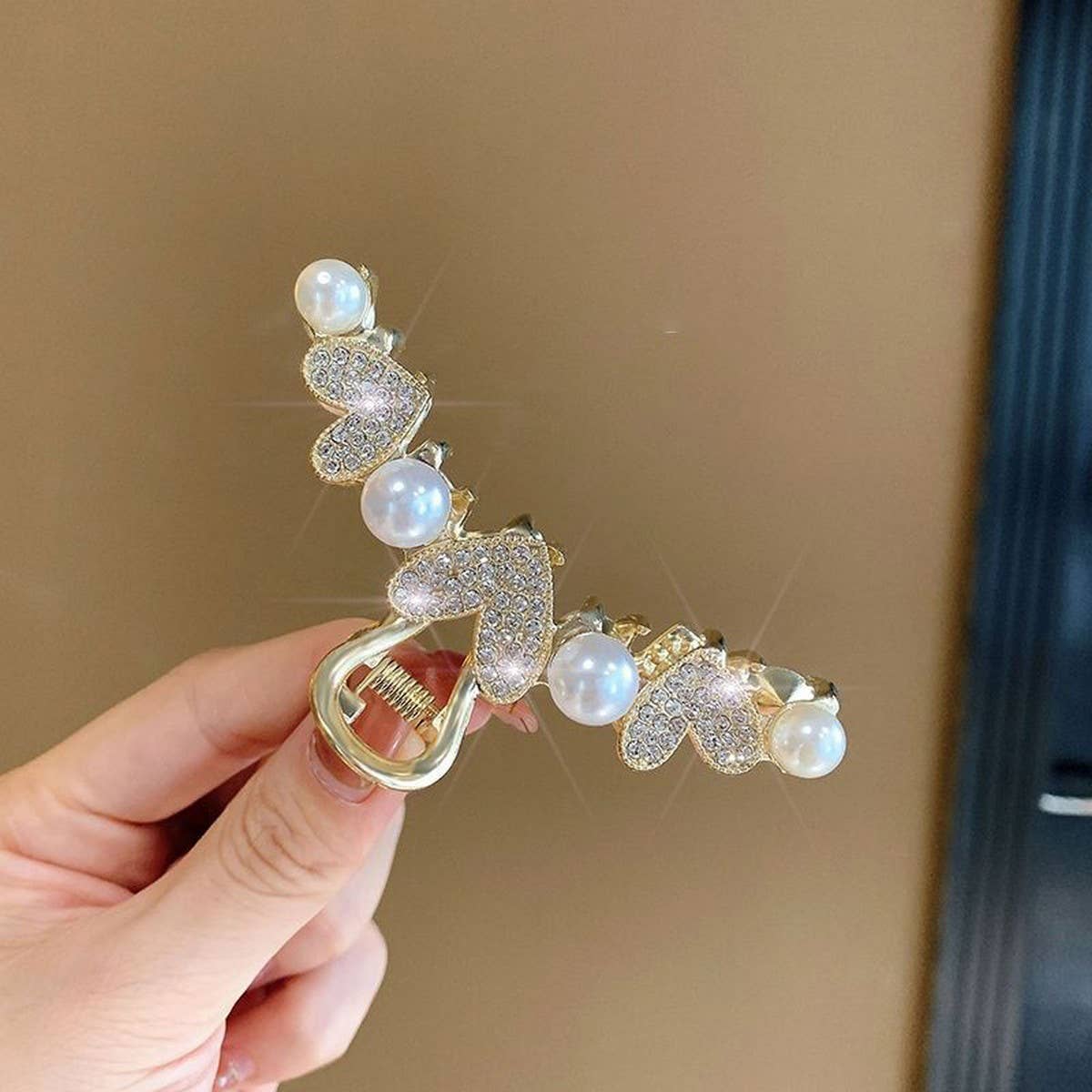 FULL DIAMOND HEART PEARL SHARK CLIP HAIRPIN