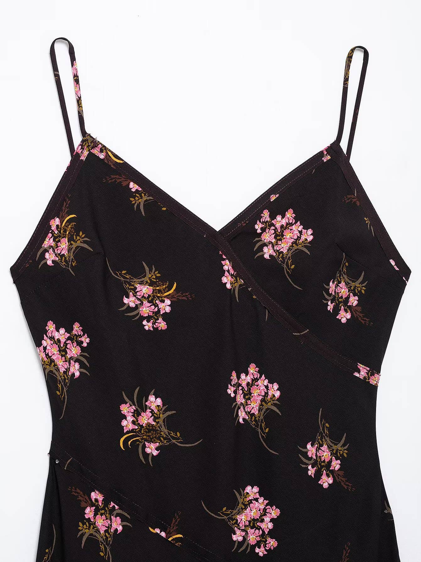 Fashionable cinched-waist halter print dress