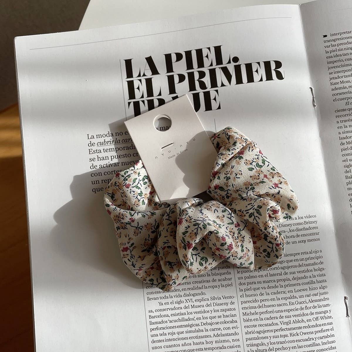 NEW SWEET AND ELEGANT HAIR SCRUNCHIES_CWAHA1732