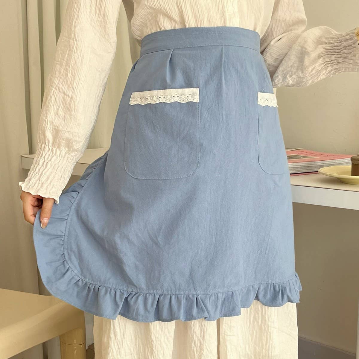 WATERPROOF HALF-LENGTH COTTON LACE APRON