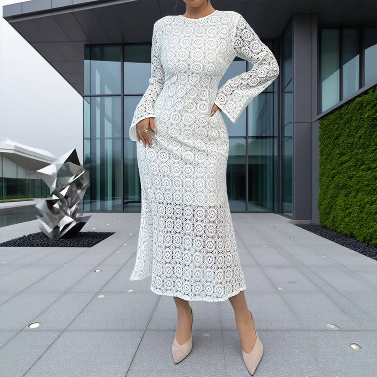 Elegant lace figure-hugging fishtail dress