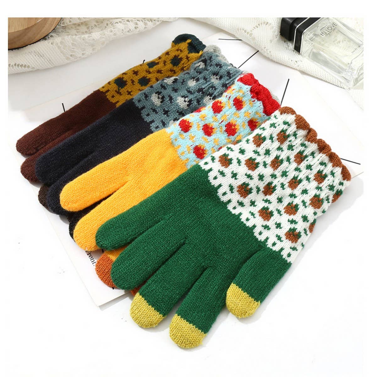 Cute Knit Gloves for Women ? Touchscreen Warm_CWAG0147