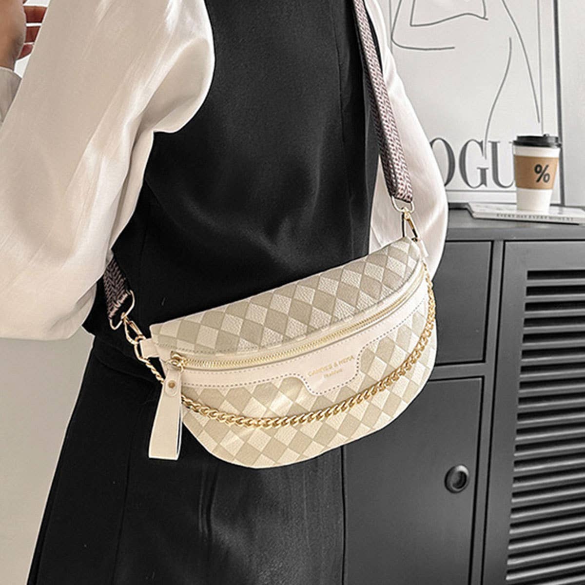 Checkered Chain Strap PU Crossbody Chest Bag_CWAB0911