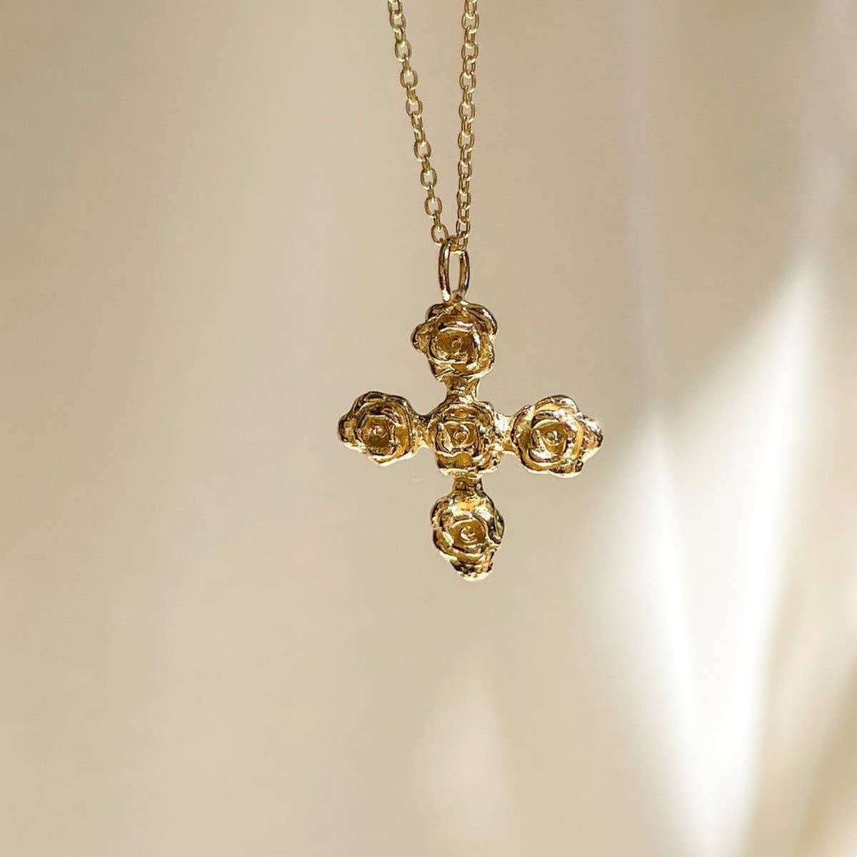 ROSE CROSS HALLOWEEN PENDANT NECKLACE