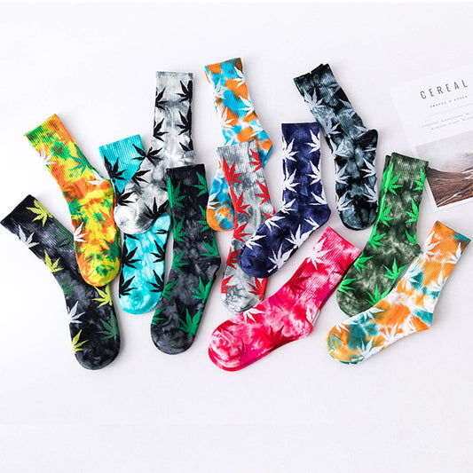 TIE-DYED MAPLE LEAF PATTERN SOCKS