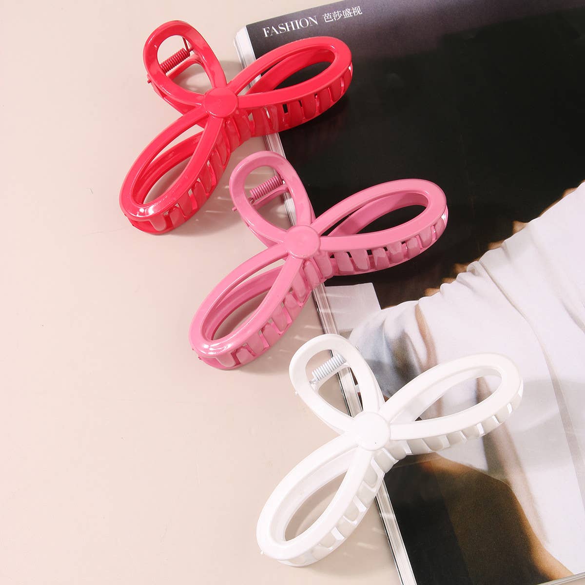 5.12" Glossy Resin Bow Hair Claw Clips for Women_CWAHA0486