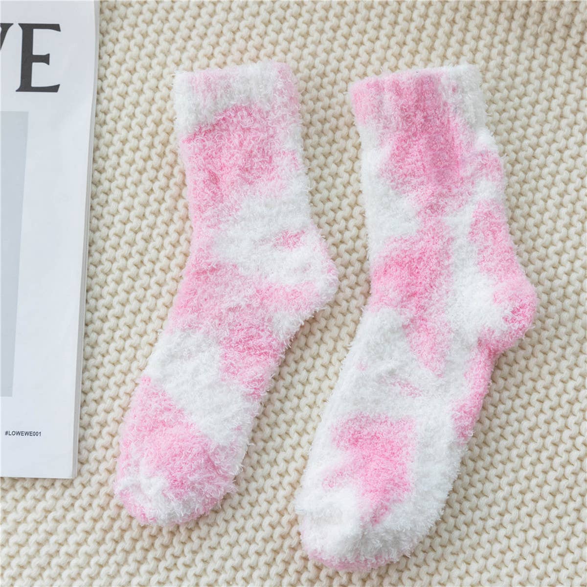 WOMEN PADDED TIE-DYED CORAL VELVET SOCKS