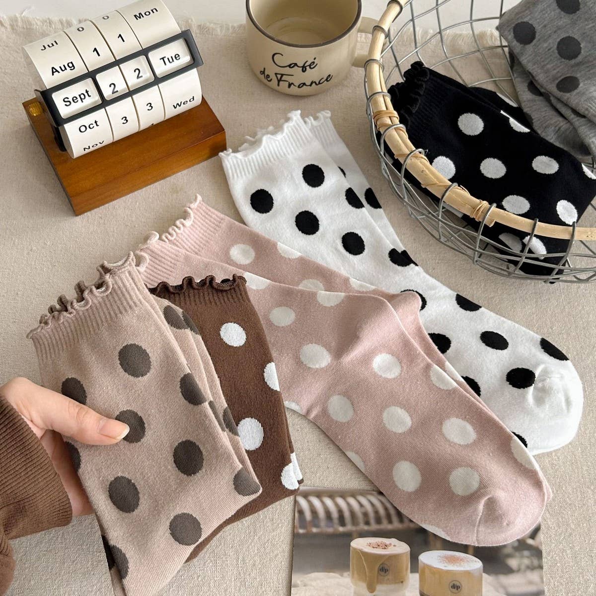 NEW COTTON CUTE LACE POLKA DOT MID-TUBE SOCKS