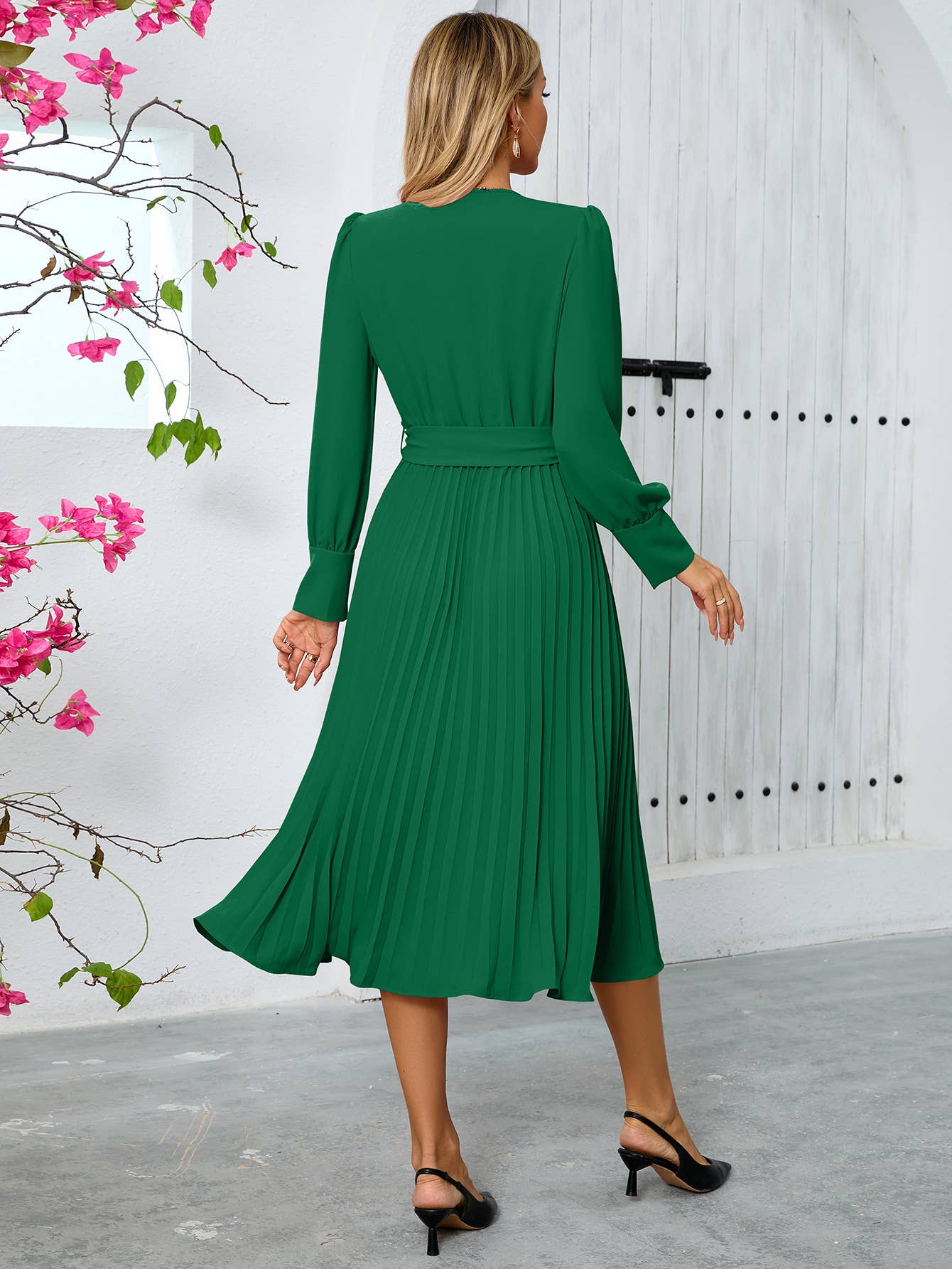 V-neck fashion,slimming elegant pleated dress