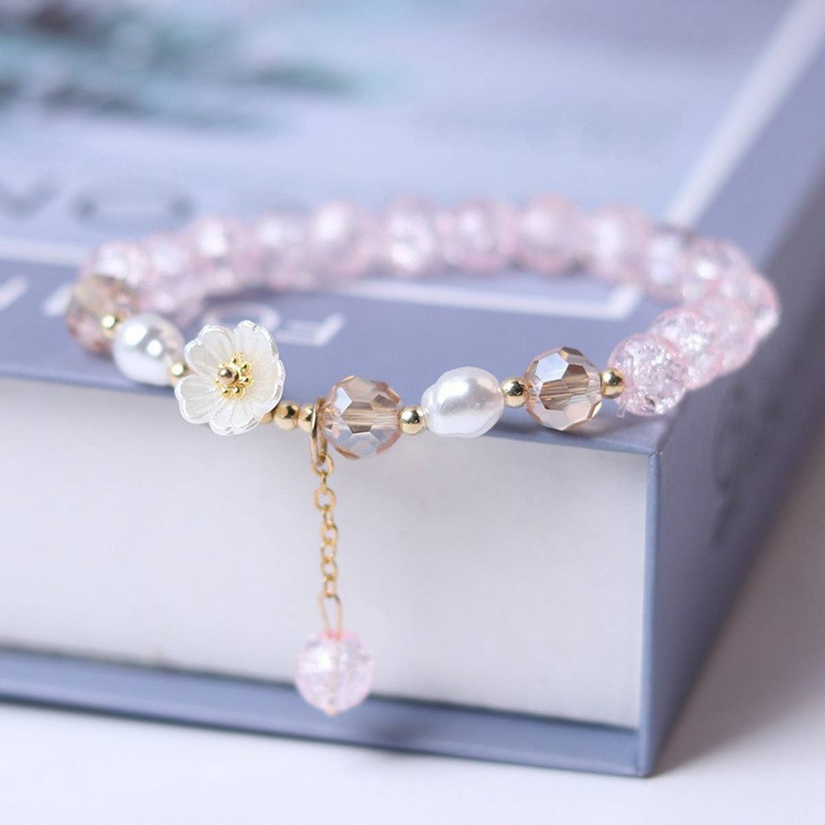 SIMPLE AND EXQUISITE IMITATION CRYSTAL BRACELET