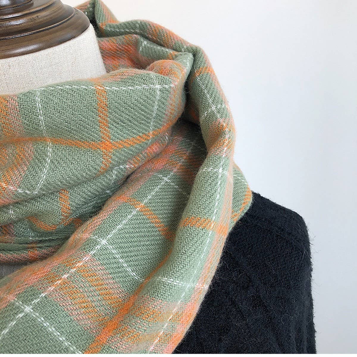 Plaid Faux Cashmere Scarf-Cozy Fringe Winter Wrap_CWASC1459