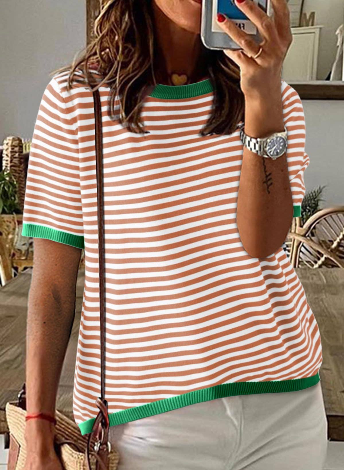 Round-neck striped blocking knitted sweater