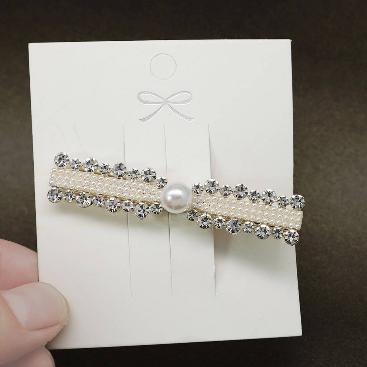 BANGS WITH DIAMOND PEARL HAIRPIN BOW HAIRPIN_CWAHA4740