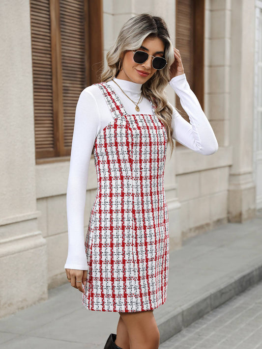 Short and fashionable checkered halter dress