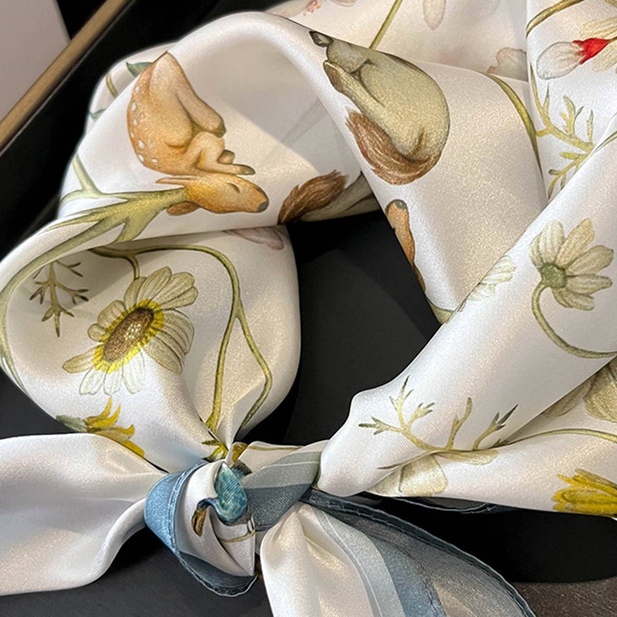 Simple Floral Silk Scarf ??100% Mulberry Silk_CWASC0552