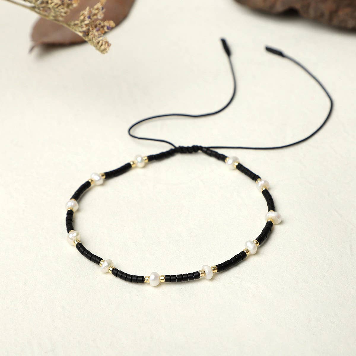 CWAJE4557_HAND-WOVEN FRESHWATER PEARL BRACELET