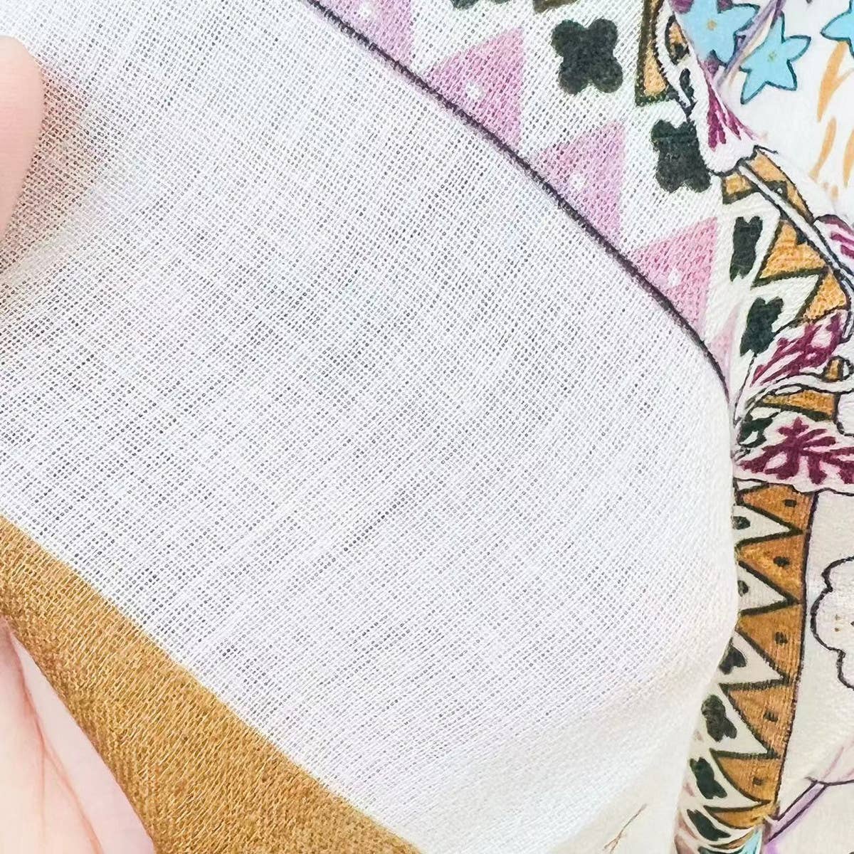 Bold Floral Animal Silk Blend Wrap_CWASC0890