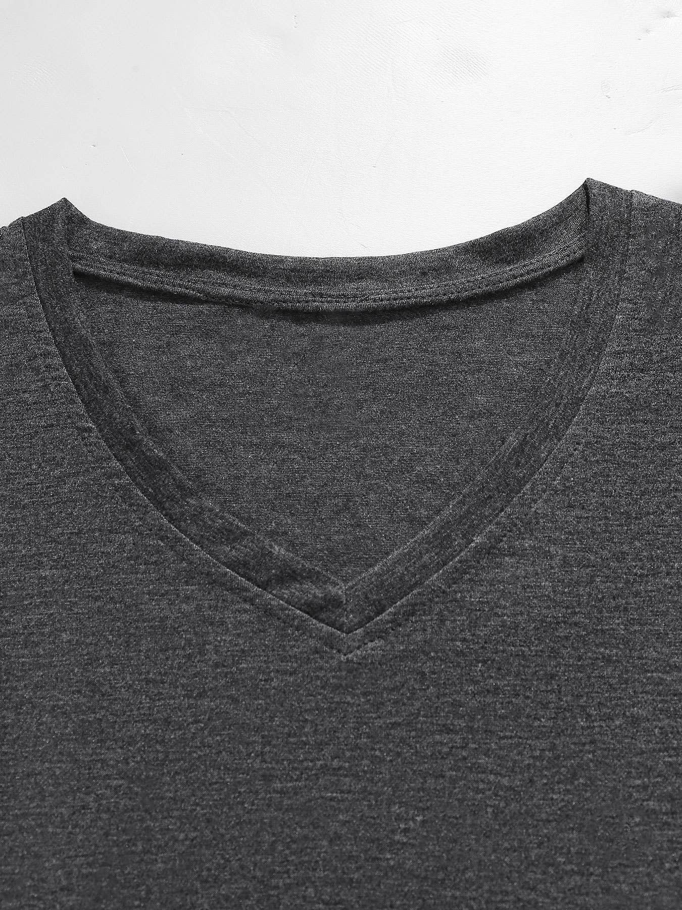 Simple letter print V-neck short-sleeved Top