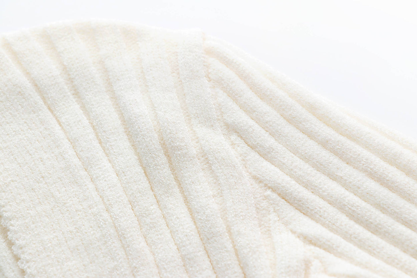 V-NECK PULLOVER CROSS SWEATER SWEATER