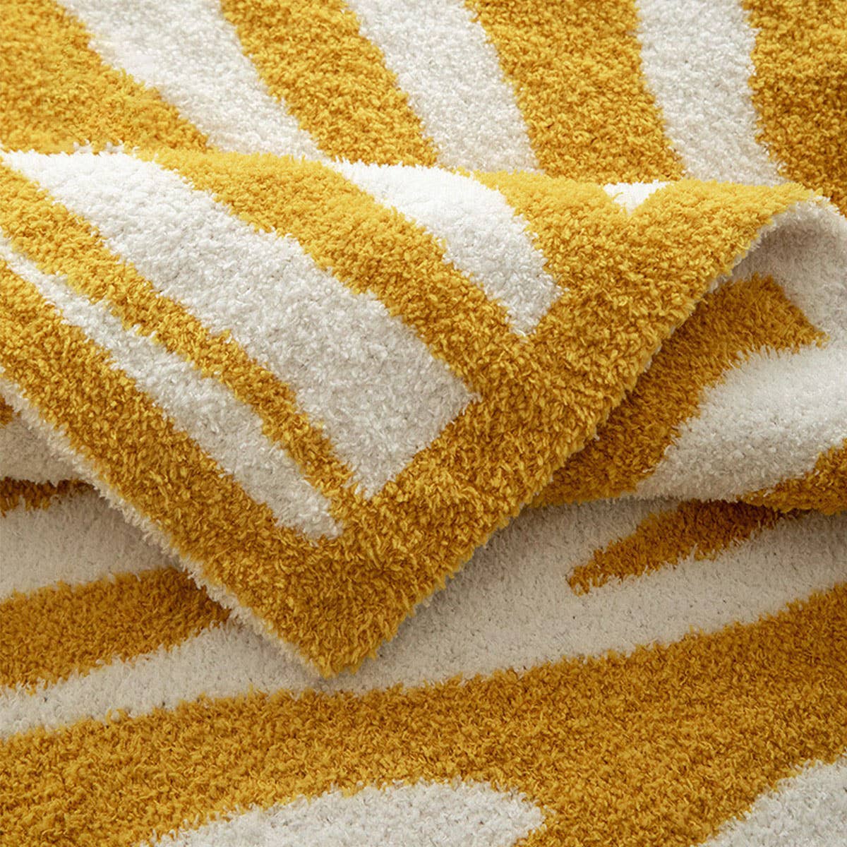 IRREGULAR ZEBRA PATTERN KNITTED WOOL THROW BLANKET