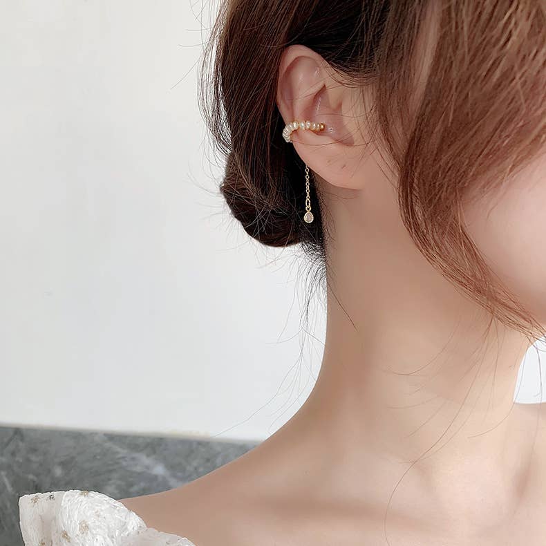 Design-sense freshwater pearl tassel ear clips
