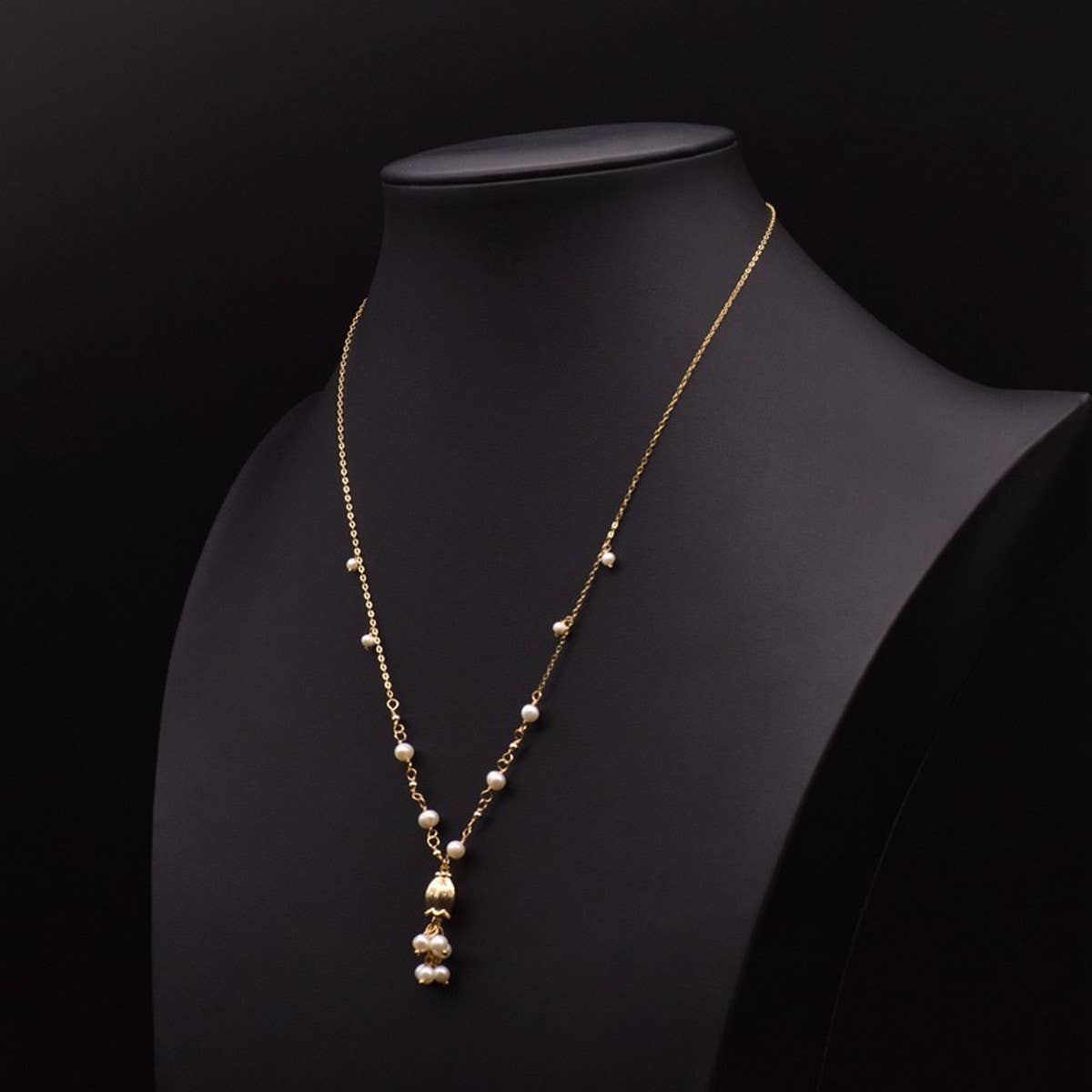 WOMEN'S ALL-MATCH TULIP PENDANT SWEATER NECKLACE