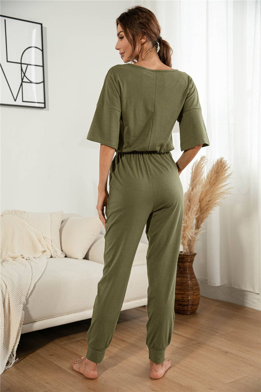 Sexy V-neck short-sleeved button-down jumpsuit