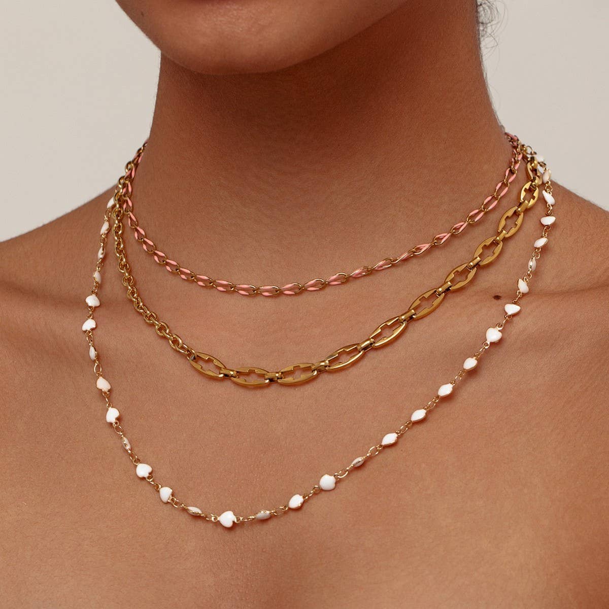 STAINLESS STEEL GOLD-PLATED CLAVICLE NECKLACE_CWMM3676
