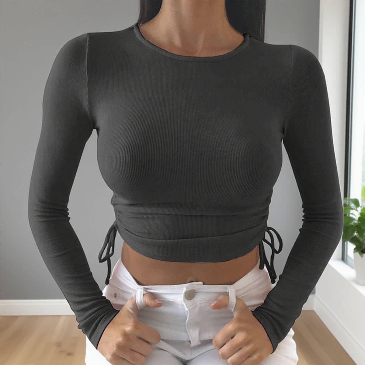 Irregularly fitted side drawstring T-shirt