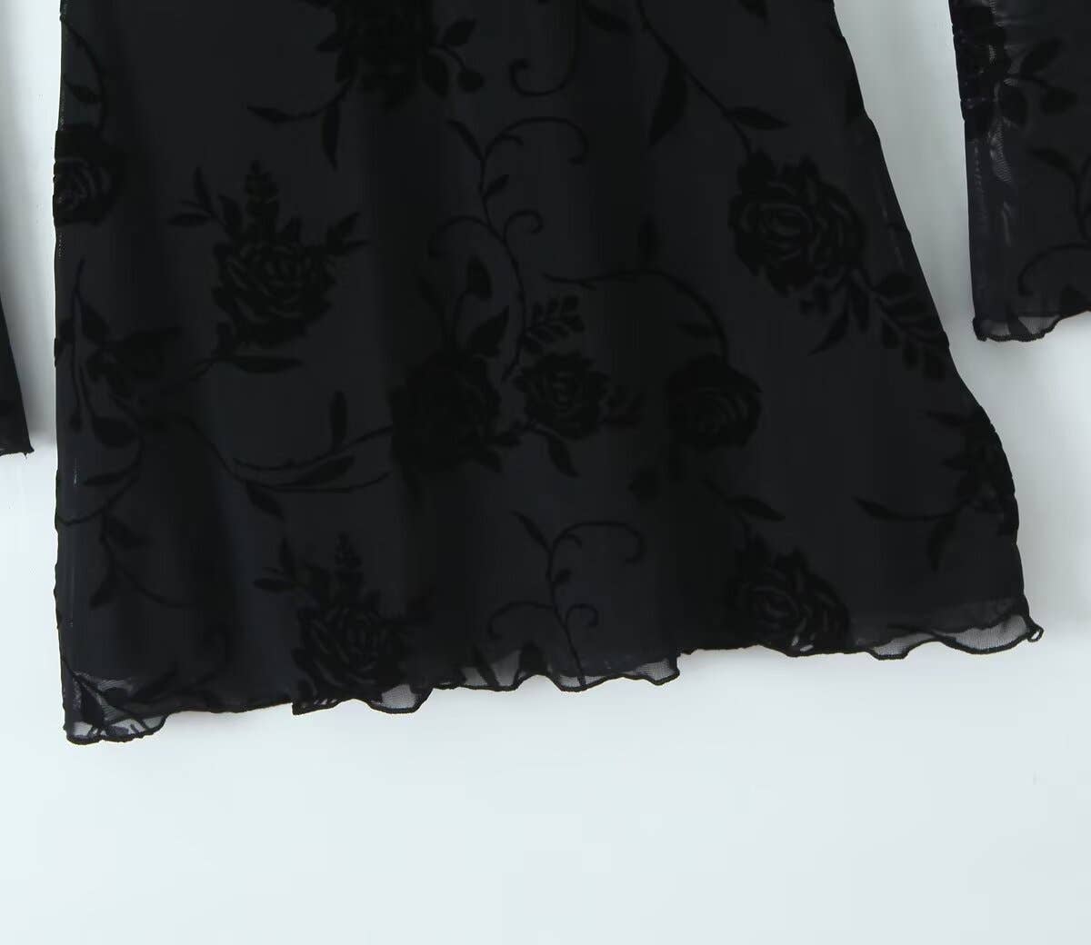 Fashionable slimming velvet V-neck short dress