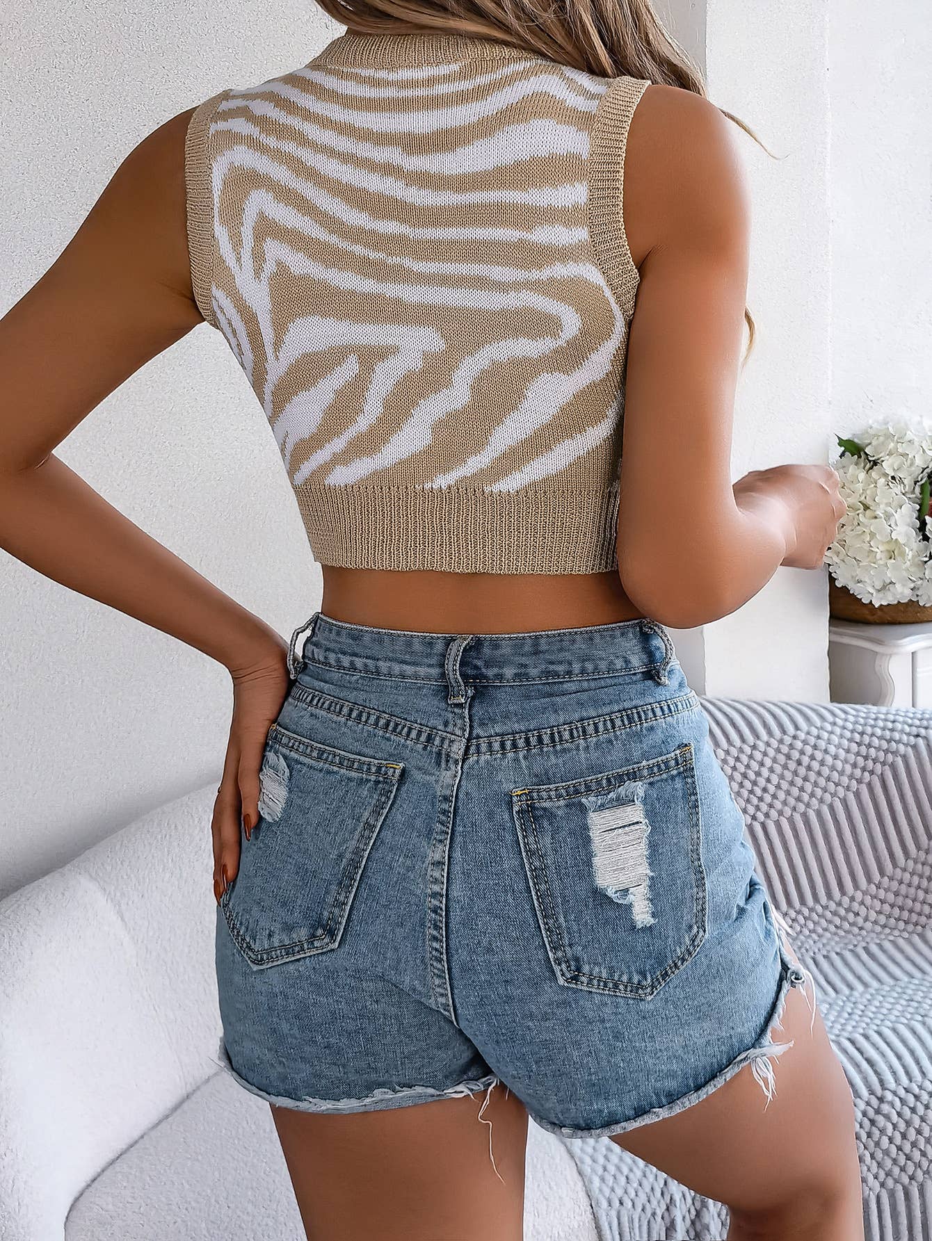 ZEBRA-PRINT CROP KNIT HOLIDAY TOP