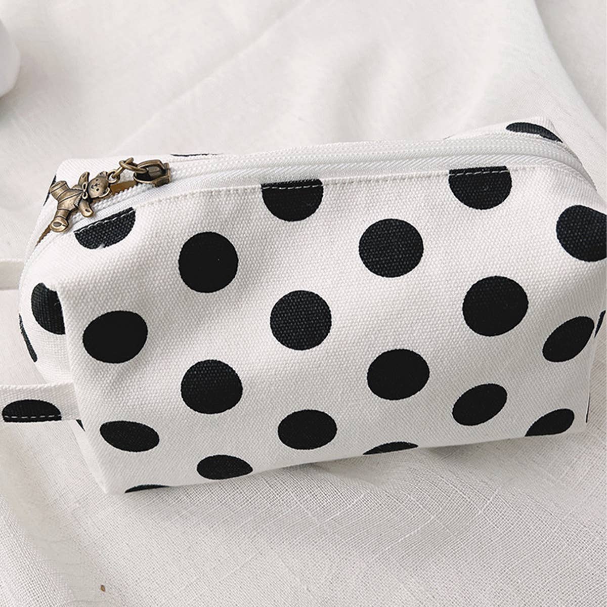 FASHION DOT MAKEUP BAG STORAGE BAG_CWAB1228