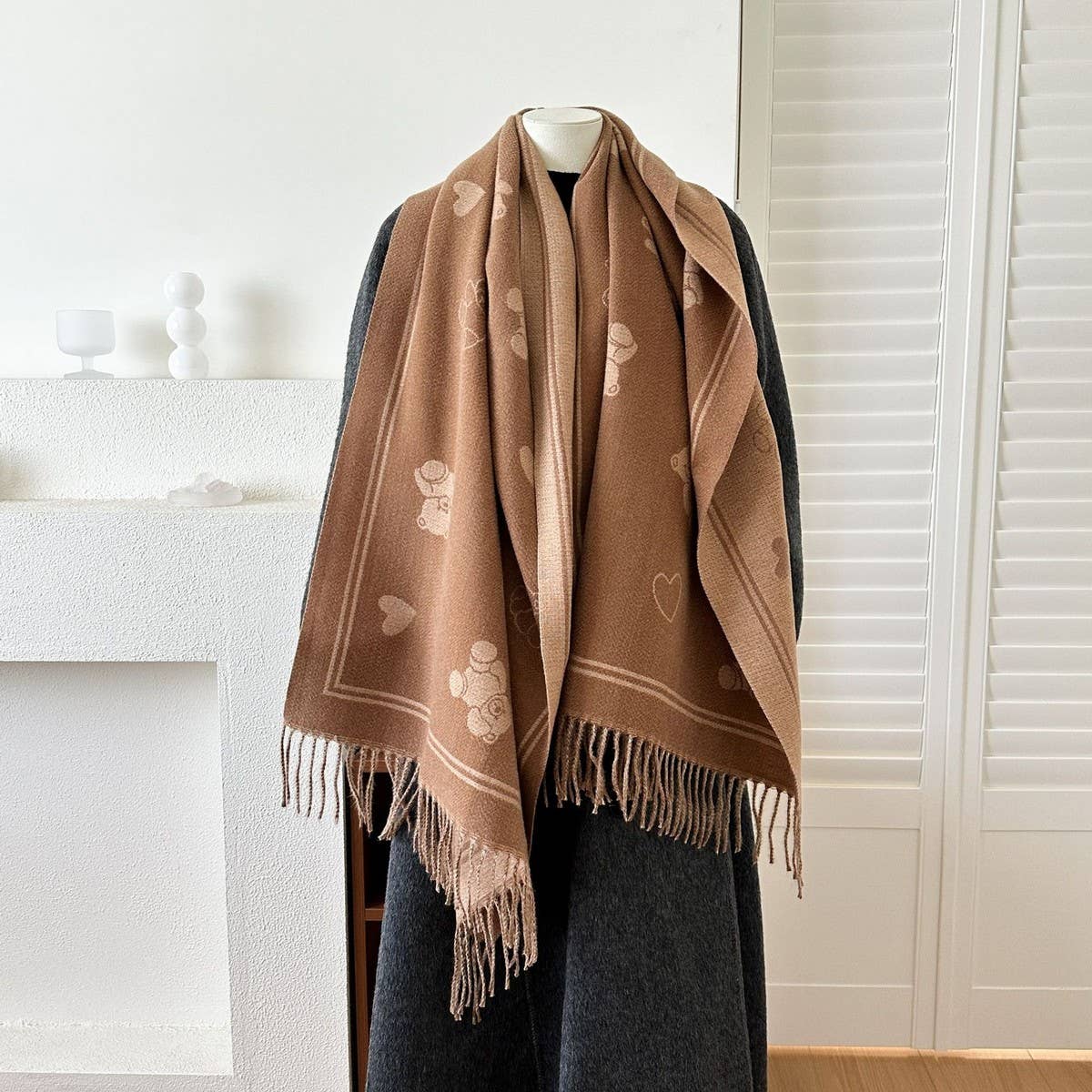 CWASC03140_REVERSIBLE HEART BEAR SCARF WINTER WARM SHAWL