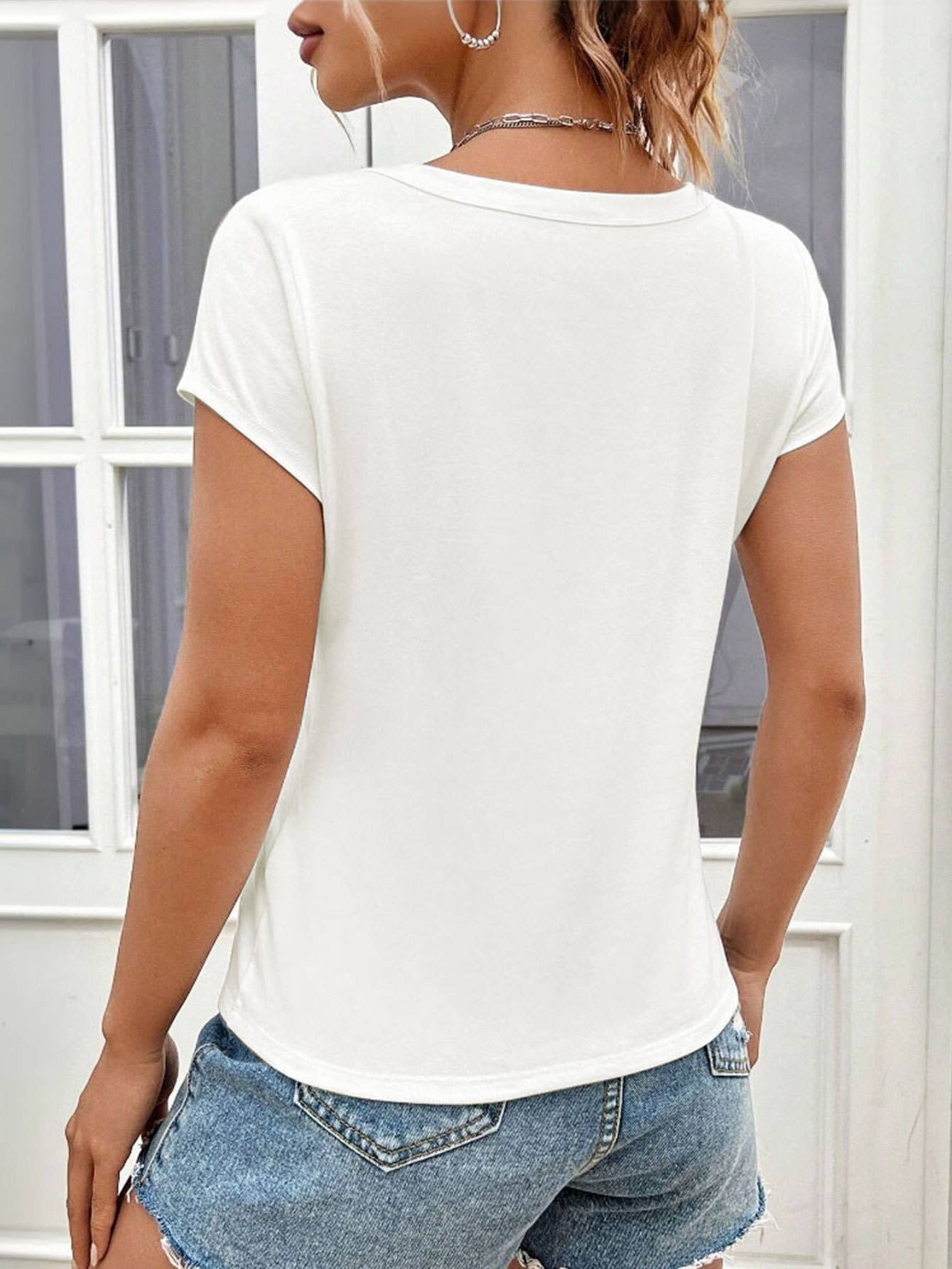 Stylish commuter short casual minimalist T-shirt