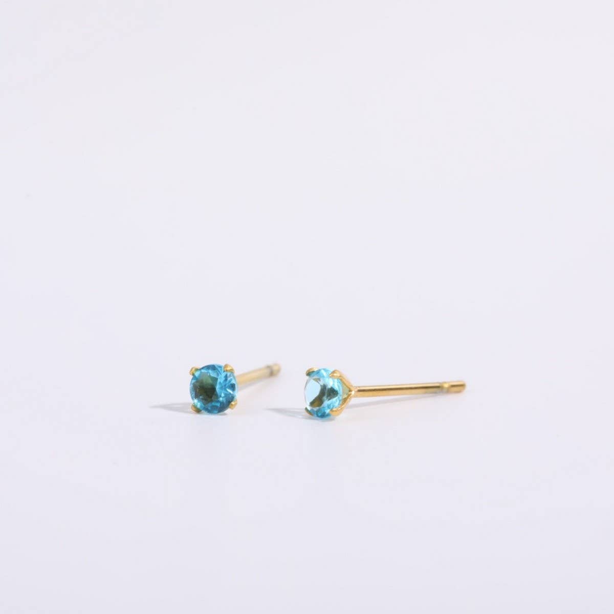 December Birthstone Stud Earrings 18K Zircon