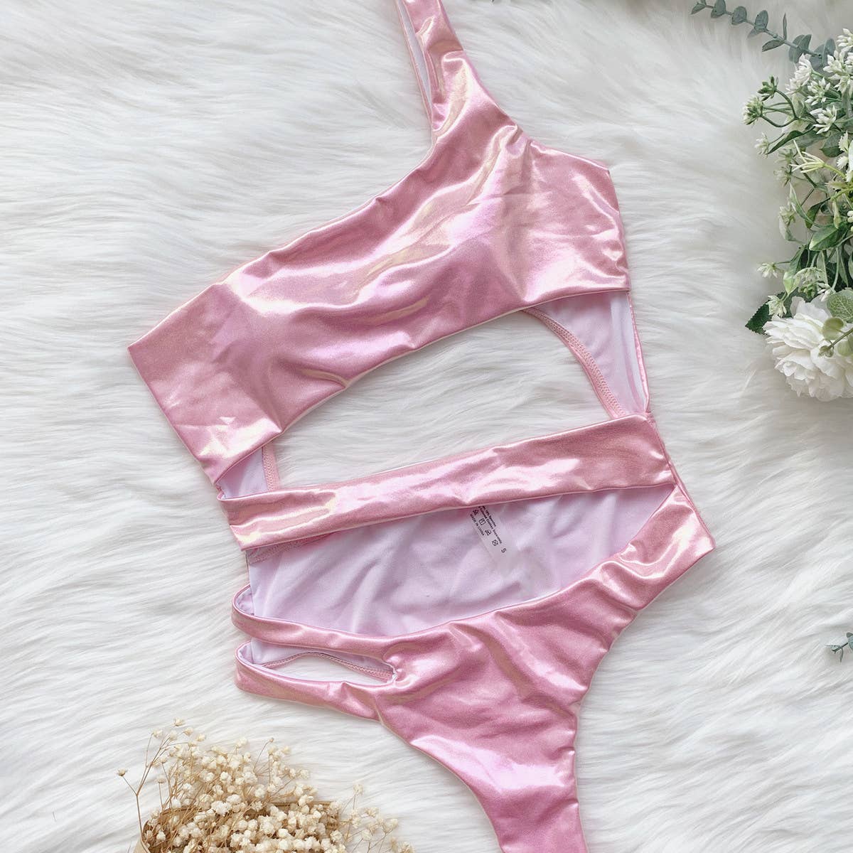 SEXY ONE-SHOULDER PATENT LEATHER SWIMSUIT