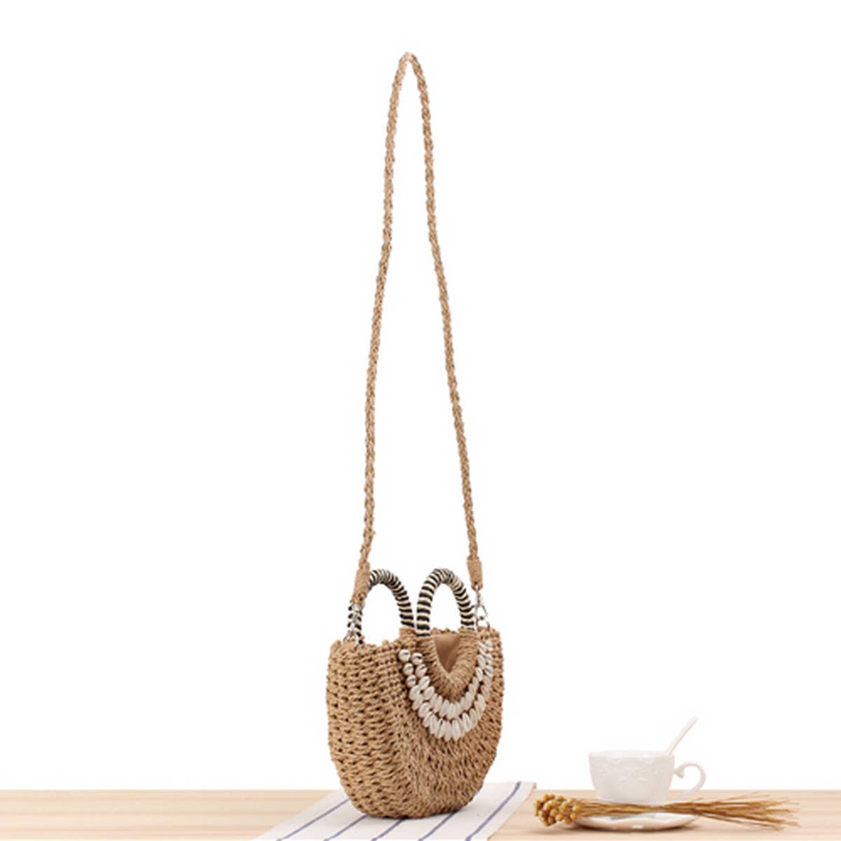 SIMPLE SEMICIRCLE HAND STRAW BAG_CWAB2105